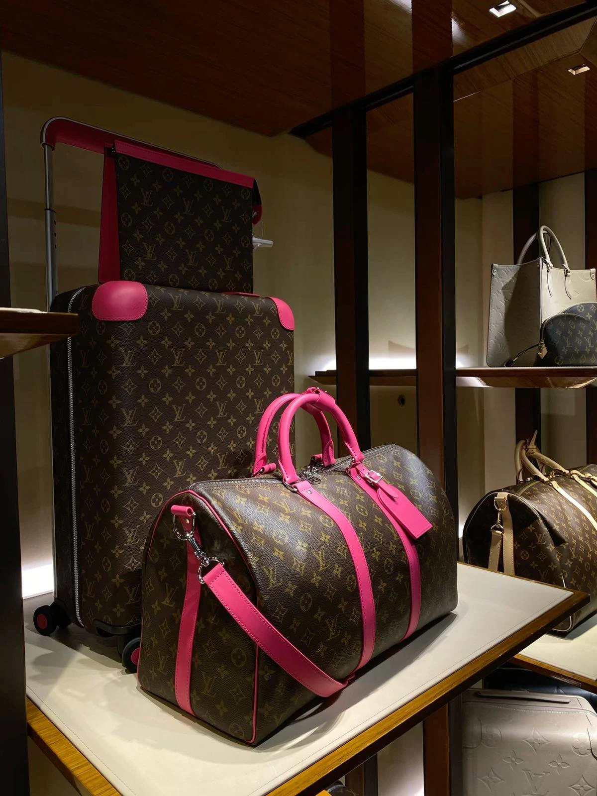 Актуальные модели Louis Vuitton — фото 1705