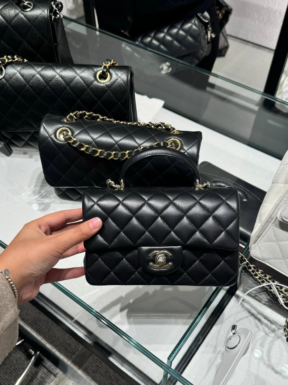Chanel Classic Flap Bag — фото 630