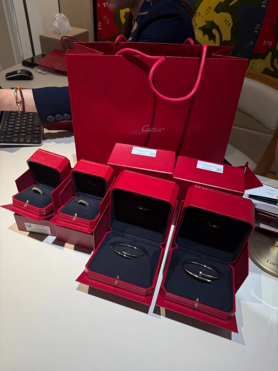 Покупка Cartier в России через байера