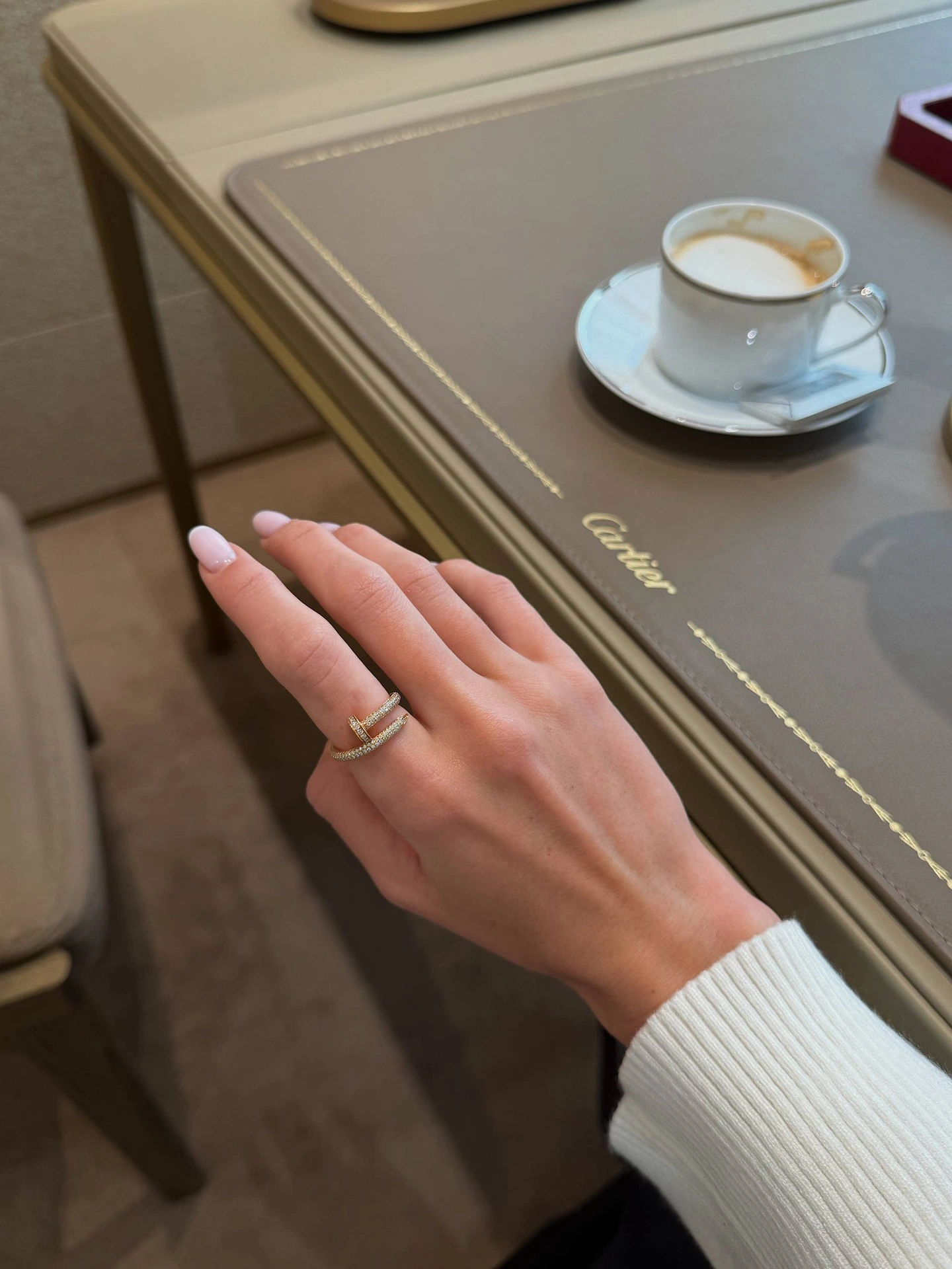 Кольцо Cartier Juste un Clou — фото 750