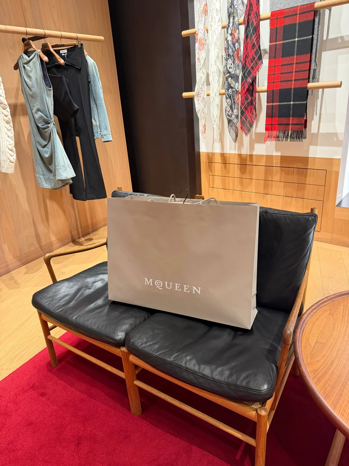 Услуги байера для покупки люкса