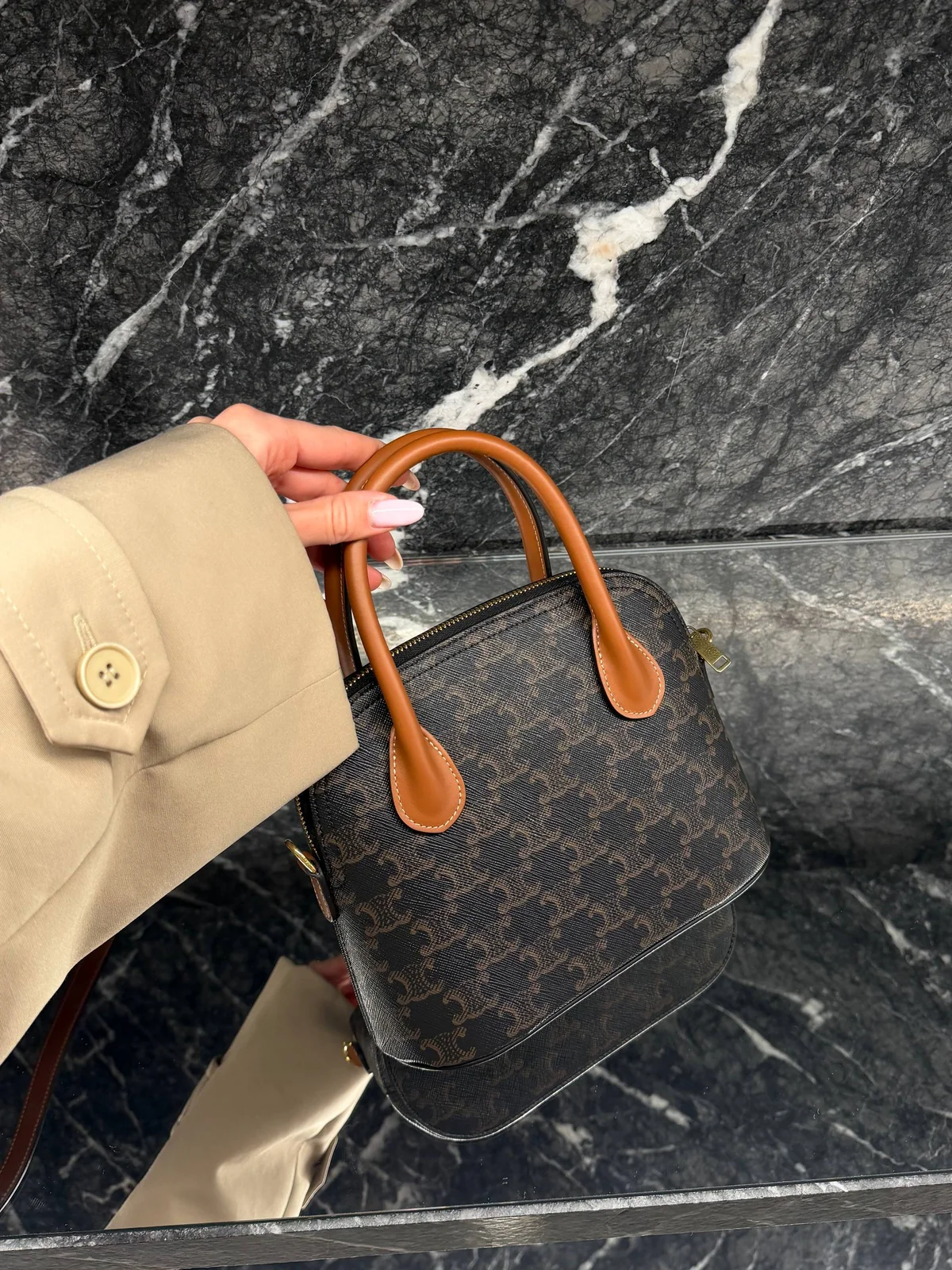 Сравнение цен на люксовые сумки