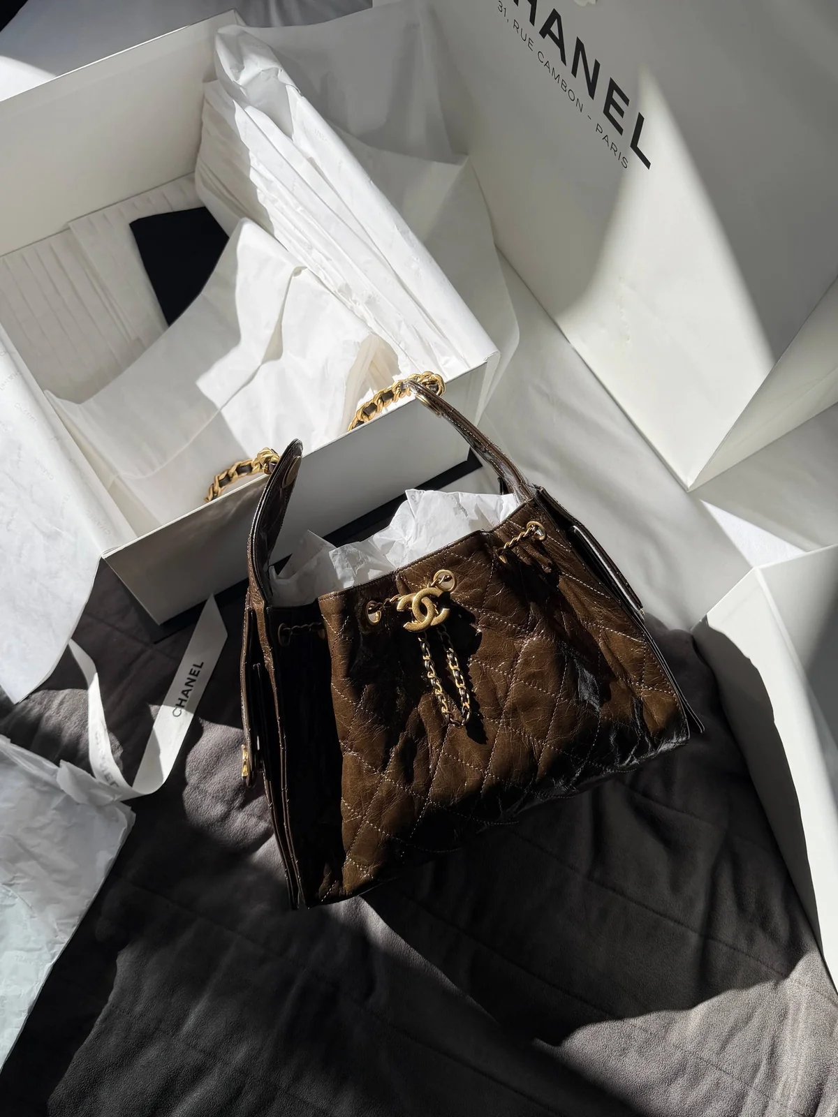 Celine Teen Honorine — цены по регионам